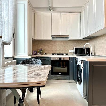 Furtuntec Apartment Tecuci ภายนอก รูปภาพ