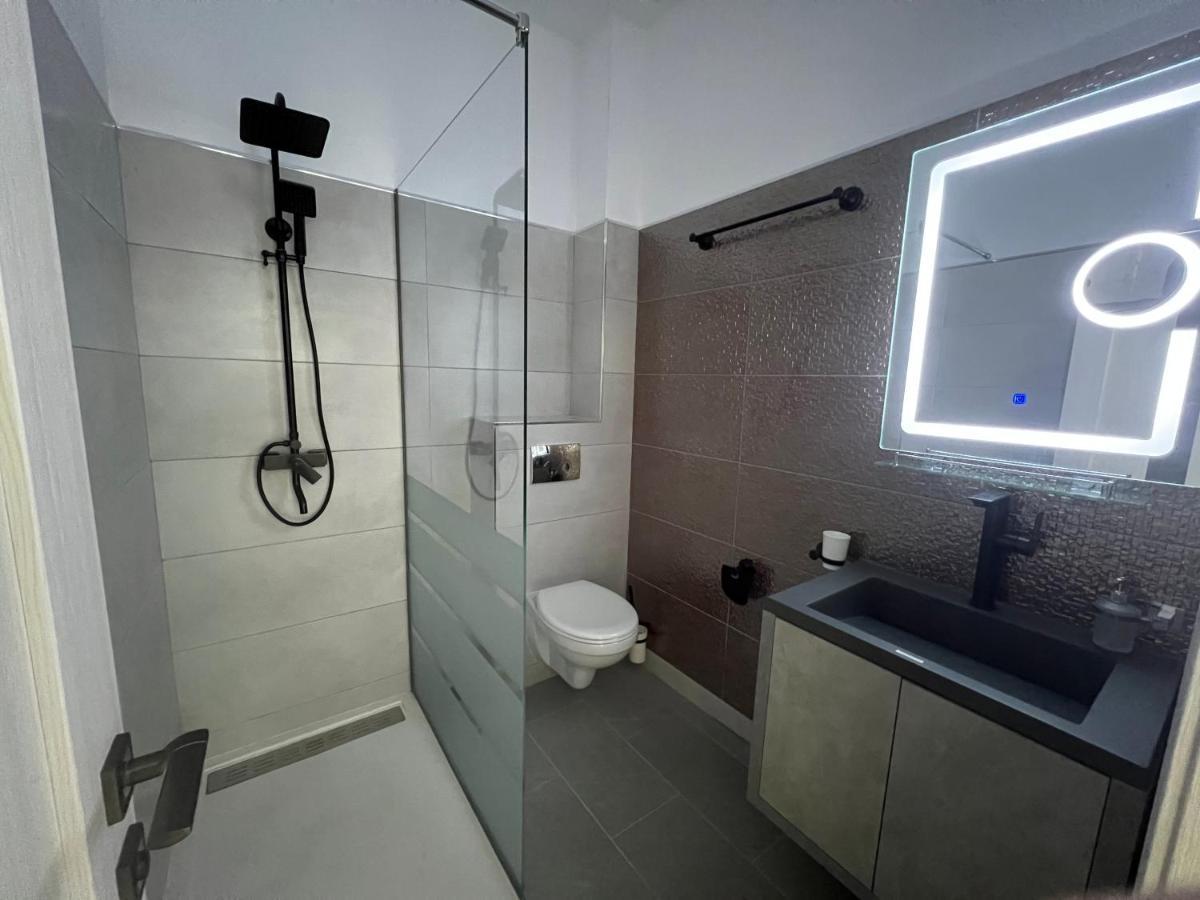 Furtuntec Apartment Tecuci ภายนอก รูปภาพ